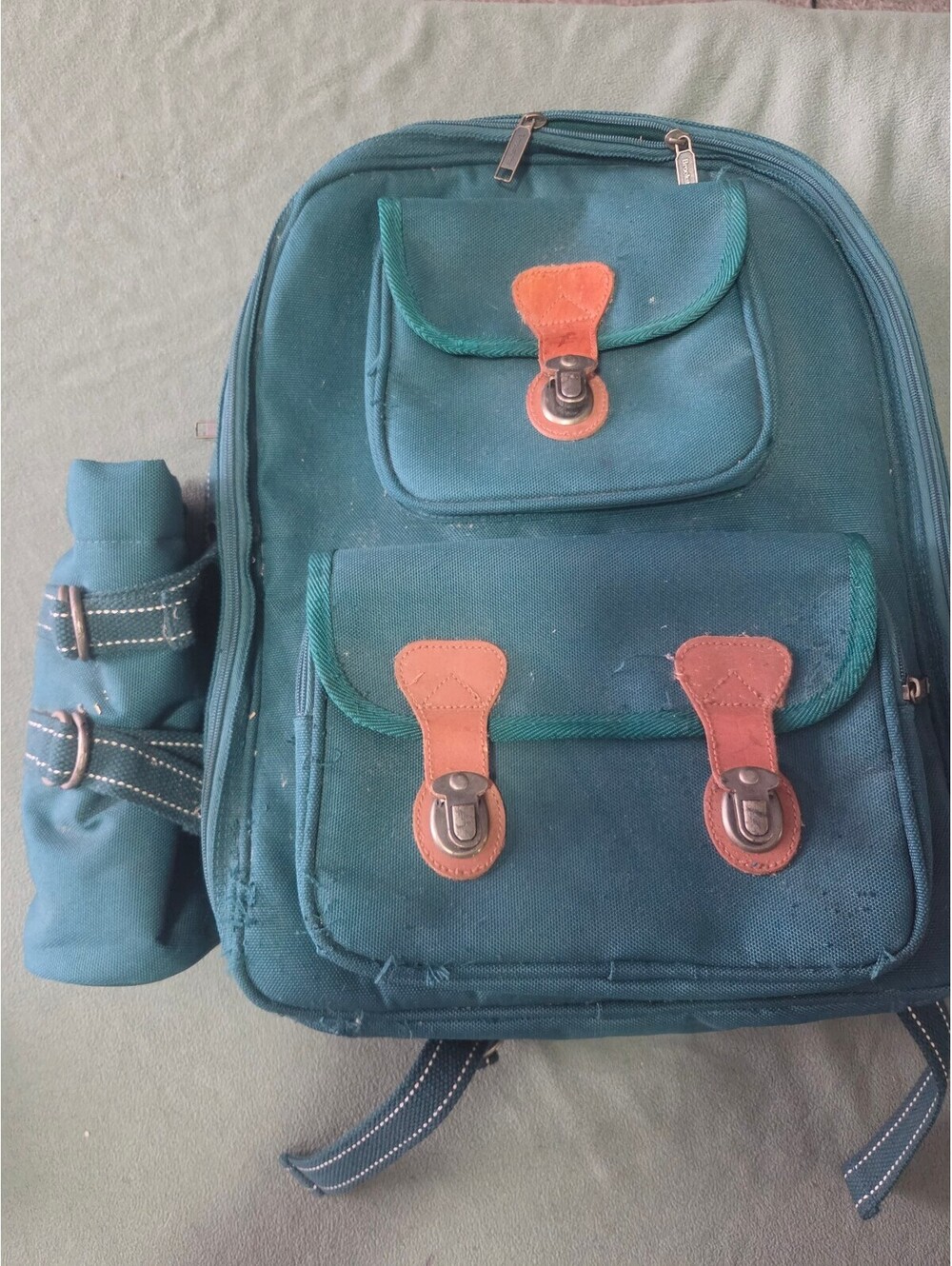 Brookstone Picnic Backpack for 2 Teal Insulated Cooler Bag Plates Utensils